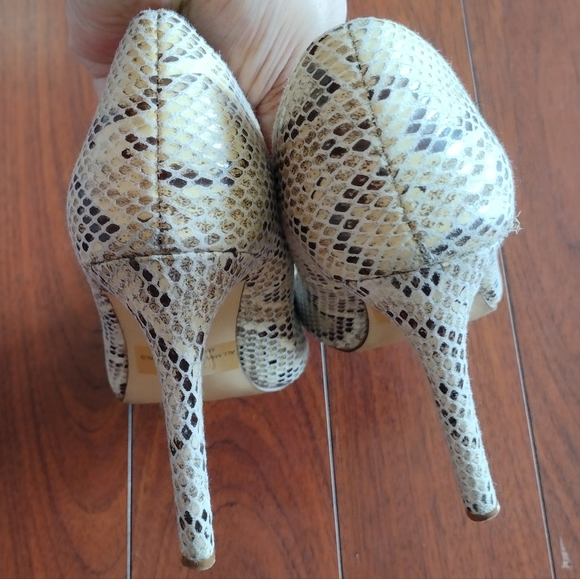 Olivia Jaymes Snake Skin Pumps Sz 7 - Picture 4 of 5